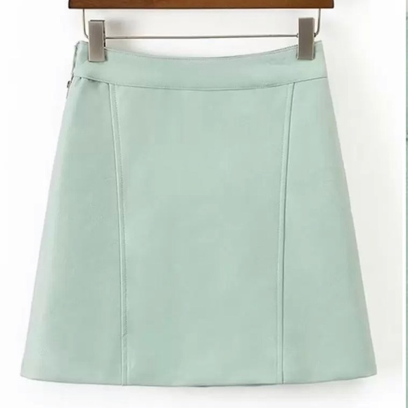 🆕Mint green faux thick leather high waist skirt - Picture 6 of 8